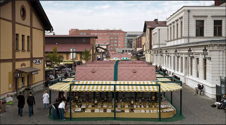 Center view of the market, source: prazska-trznice.cz