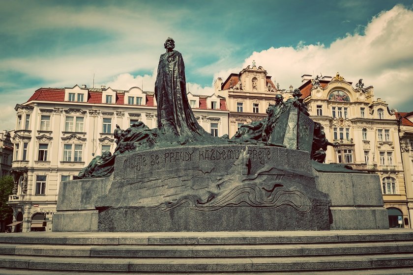 Story of reformer Jan Hus | Prague Extravaganza Free Tour